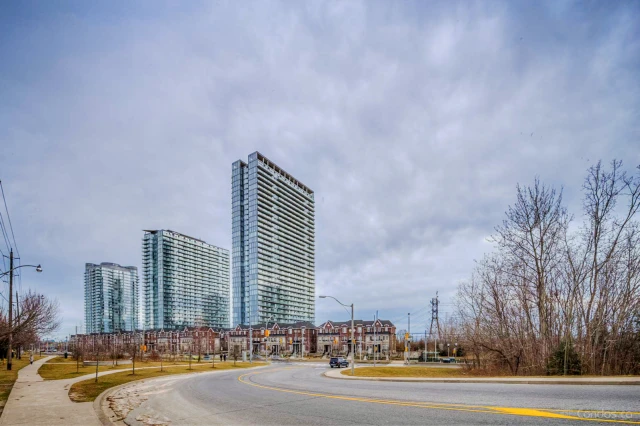 Entire Place·1B1B···105 The Queensway 1