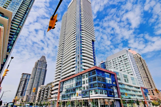 Entire Place·1B1B···4065 Confederation Pkwy 2
