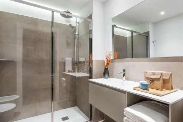 Urban Apartment 4