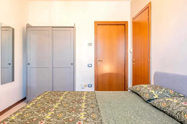 Stanza in viale innovazione 24  bilocale 4