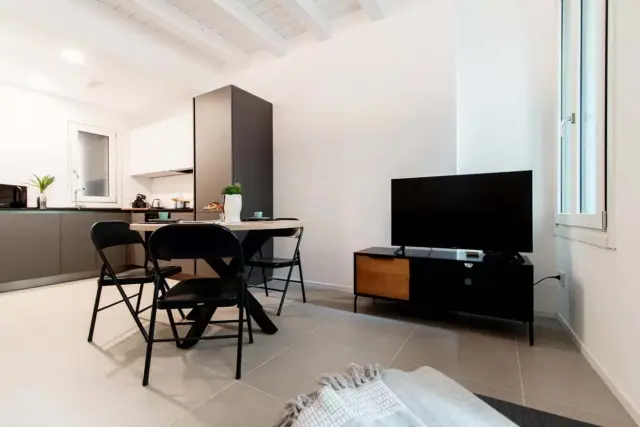 Apartment in Piazza Giovanni Amendola 4