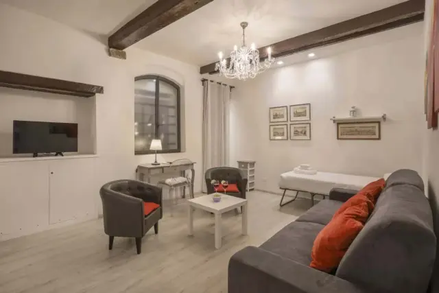 Florence Little Suite 3