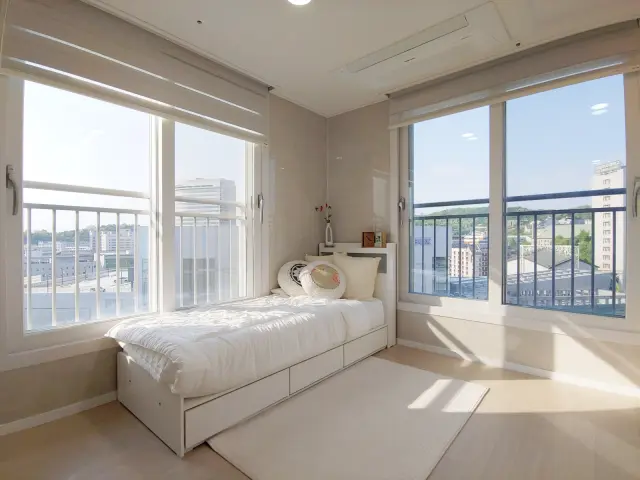 One-bedroom apartment near Sinchon 0