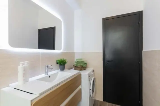 Casa Cavour 1