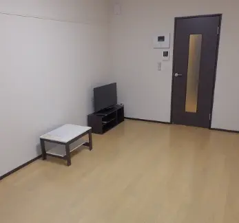 レオネクストアイオーン 202号室 1