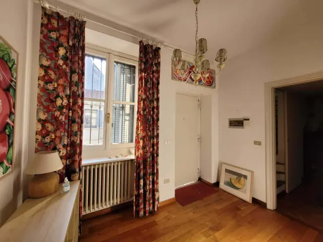 Five Bedroom apartment | Via Gian Giacomo Mora | Zona Centro 4