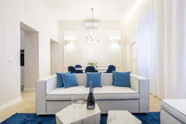 Luxury Blue Duomo 2