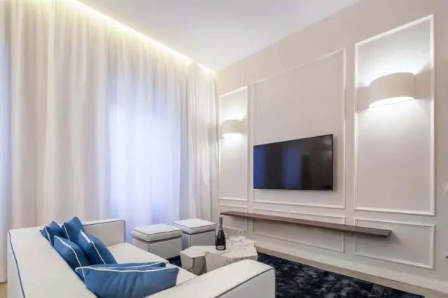 Luxury Blue Duomo 3