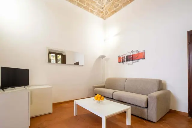 Lian Home in Florence 2