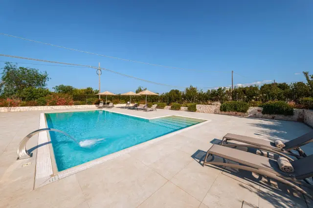 Appartamento Design in Masseria tipica con Piscina Privata e bagno disabili (Apt-5) 4