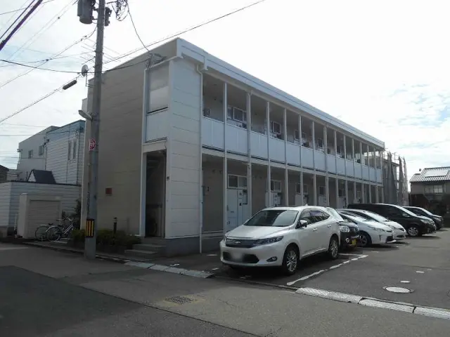 レオパレスエストント 0