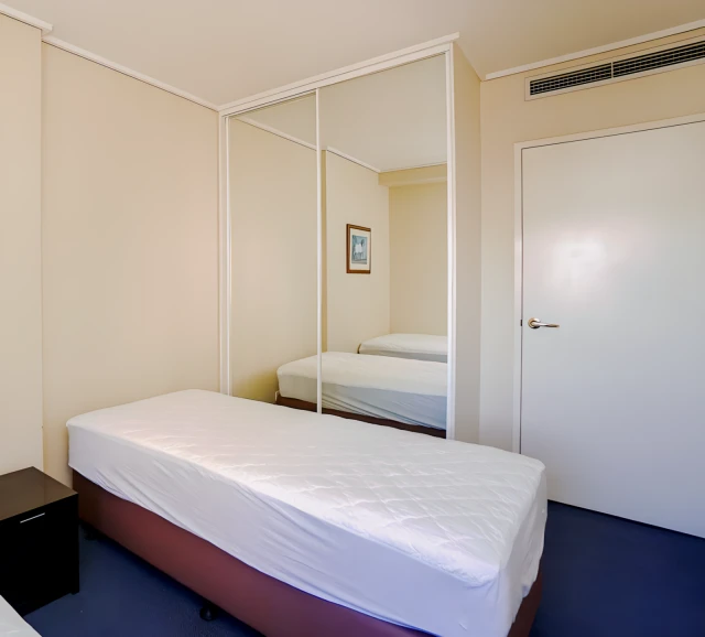 1101/ 181 Exhibition Street 2