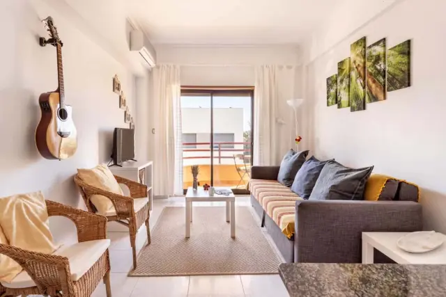 Lovely 1-bed flat w/balcony near the beach