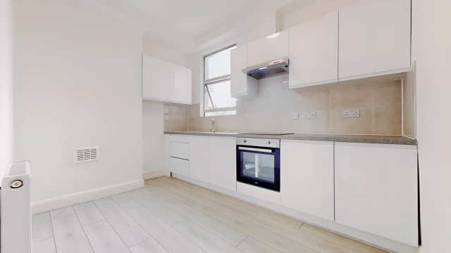 Reighton Road 14575# 1