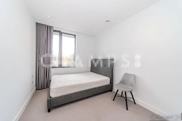 5 Scawfell Street, London, E2 8NG 3