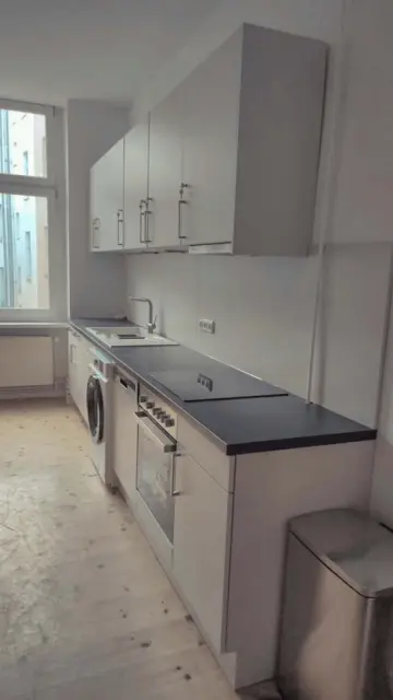 Warschauer Strasse Berlin 10243 Germany 1