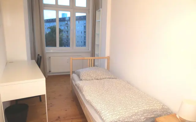 Hallandstrasse 1DE-01-103M 0