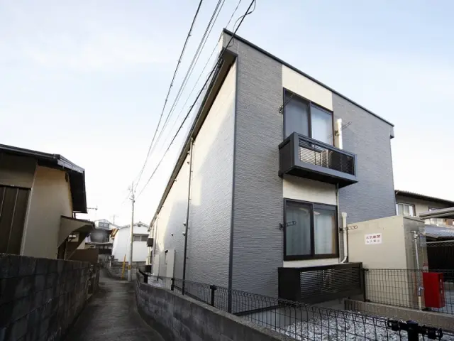 レオパレス日野 0