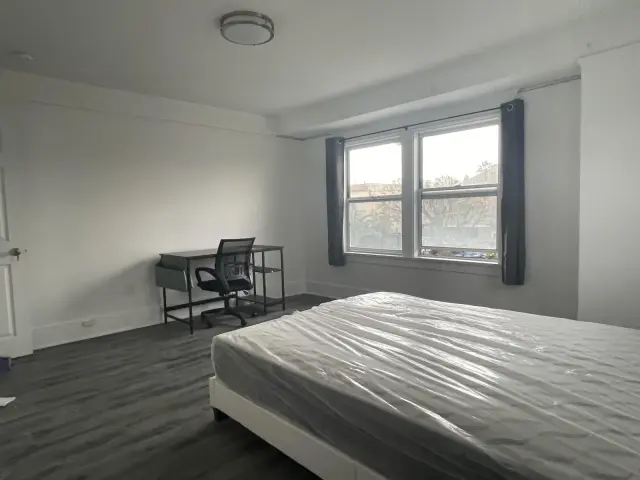 1455 w 28th St 3