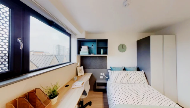 8 Seymour House 2