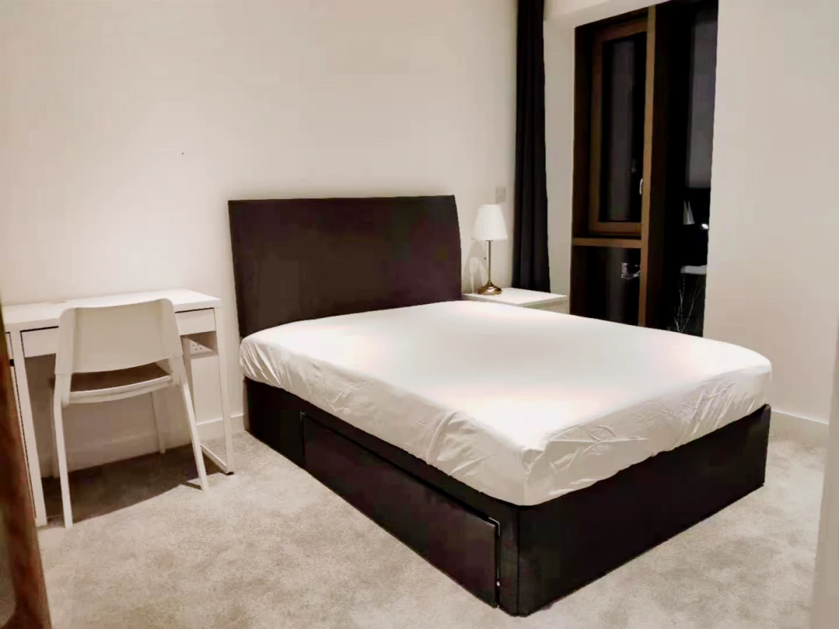 Local Crescent - Salford student accommodation
