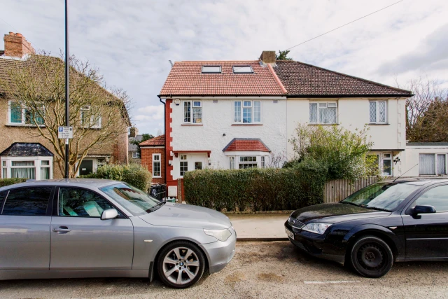 house in Ealing 2