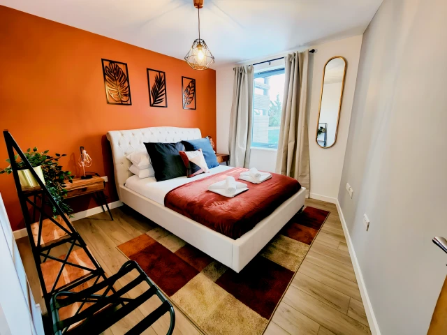 Luxury Station Apartment 3