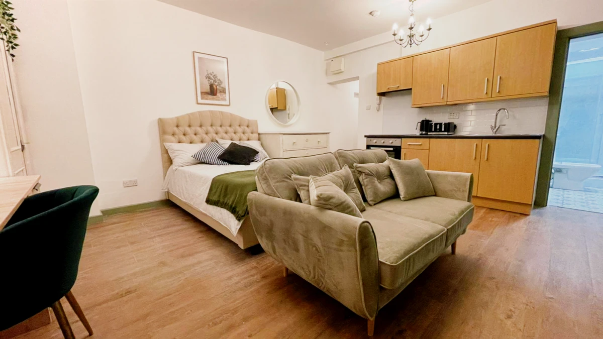Flat 3 , Princes Road , L8 1TH 0