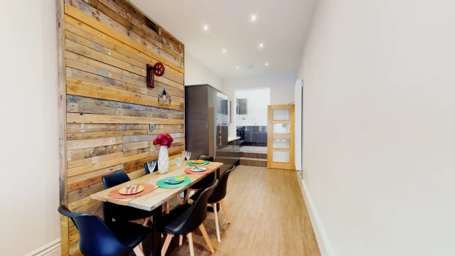Alfreton Road, NG7 3JL 3