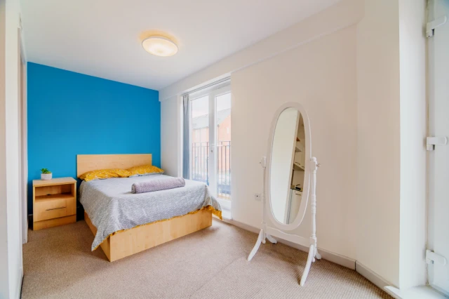 Flat 7 , Bywater House , B16 9AU 3