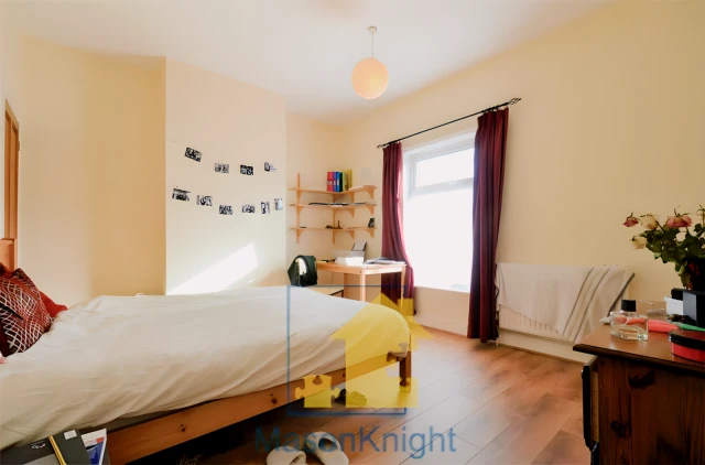 Entire Place·3B1B···40 Milner Road, Selly Oak