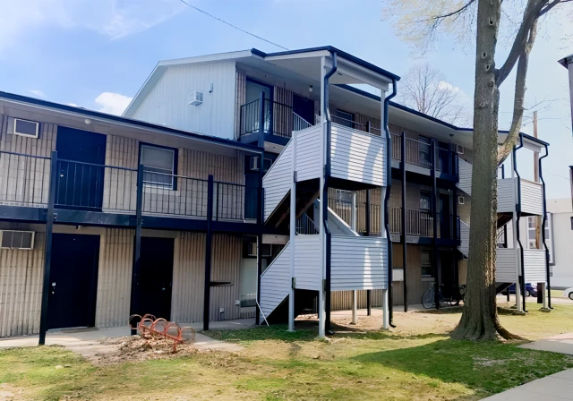 1004 W. Stoughton, Urbana 1