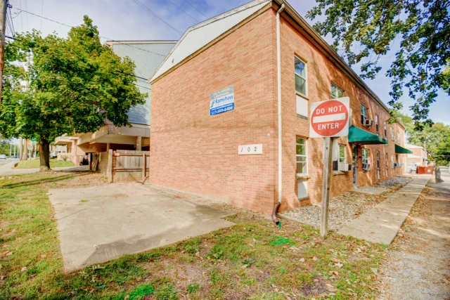 102 N. Lincoln Ave, Urbana, IL 61801 2