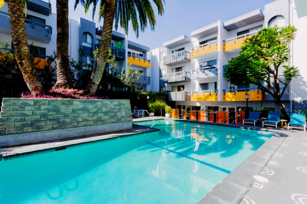 Violet on Virgil - Los Angeles student accommodation