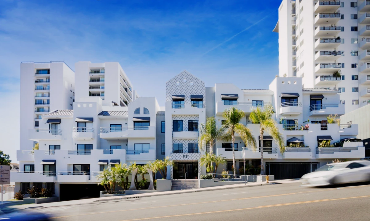 Terraces at La Cienega - ที่พักนักศึกษาในเวสต์ฮอลลีวูด