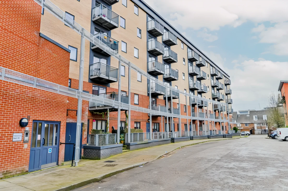 ST-Clayton Crescent 0
