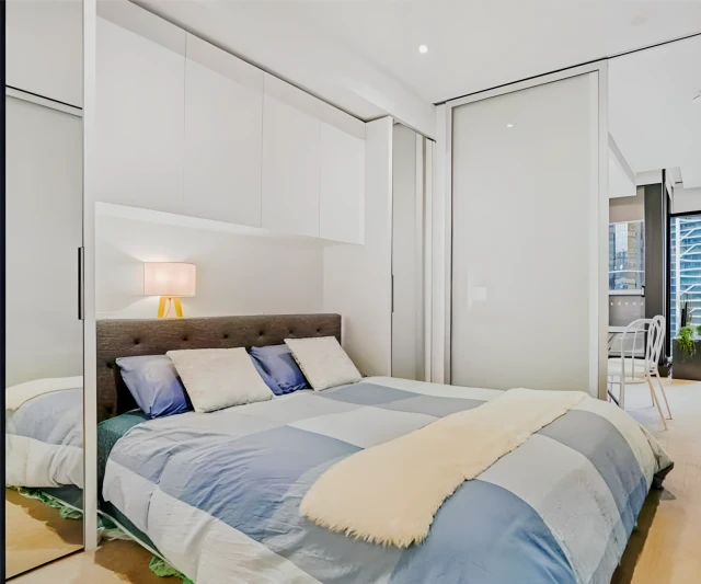 1510/9 Power Street, Southbank 2