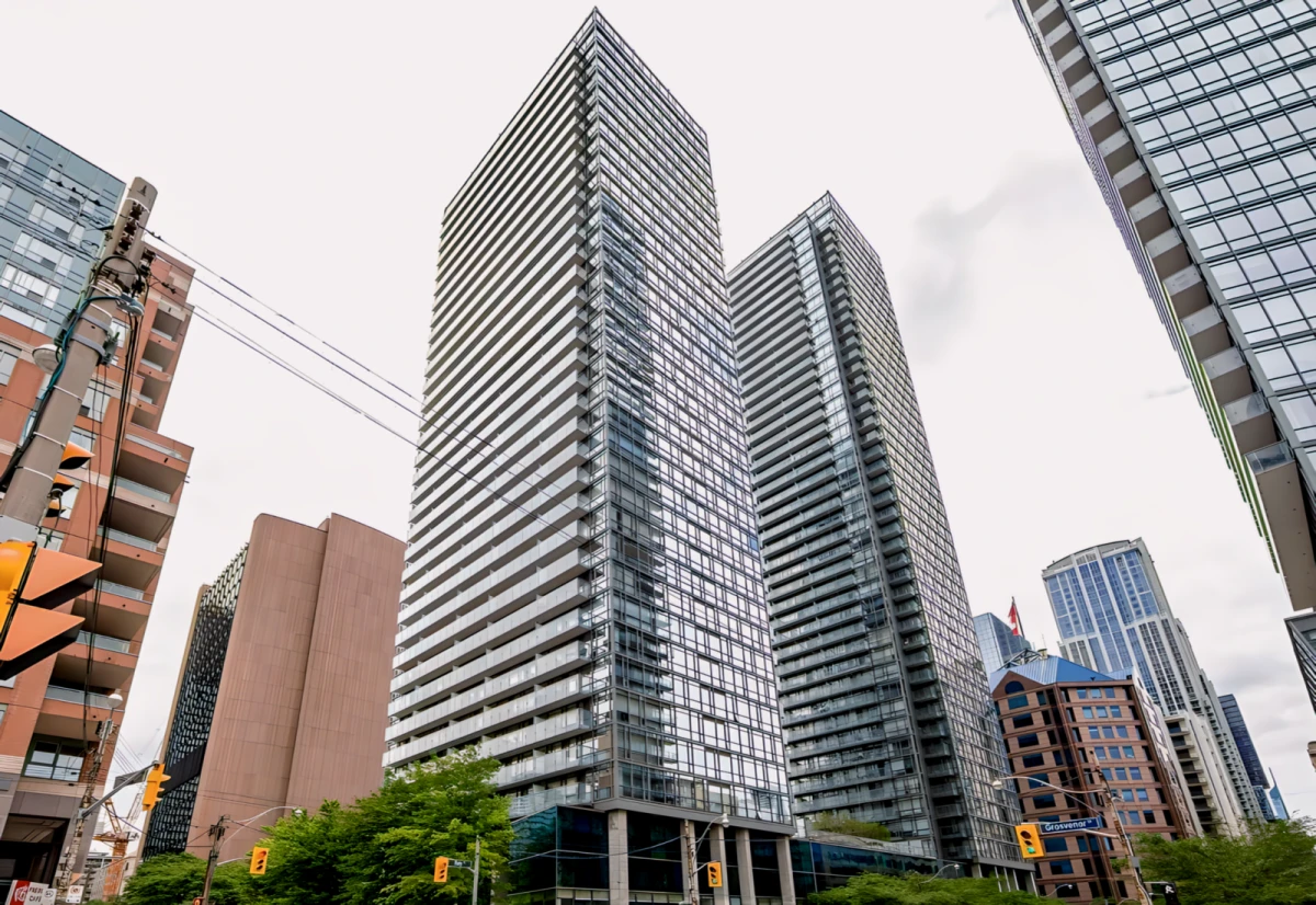 2404 - 37 Grosvenor St 0