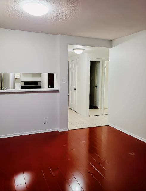 #510-44 Gerrard St W 3