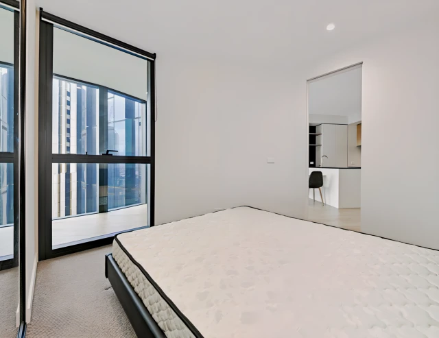 5520/228 La Trobe Street 4