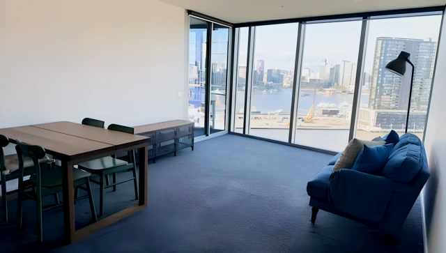 2B/81 South Wharf Drive, Docklands 2