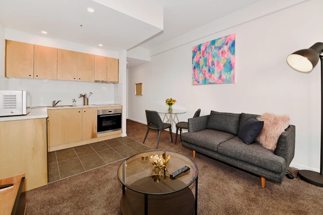 studio near Queen Street 1