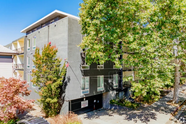 2520 College 3