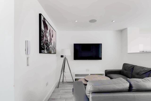 16 Wellington Avenue, L15 4