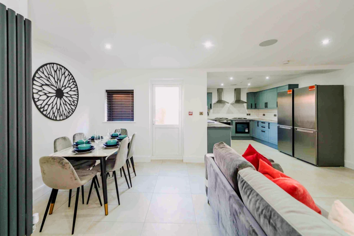 24 Cranborne Road, L15 0