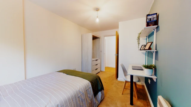 Flat 11, The Grange, LS6 2BY 2