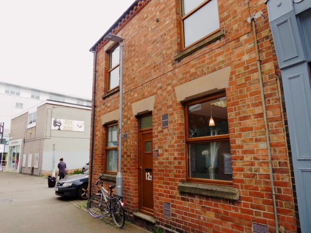 Warners Lane, LE11 1UL 4