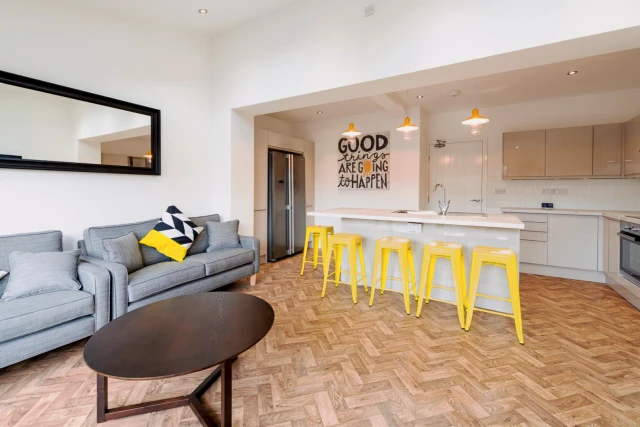 Goods Yard Close, LE11 5EB 1