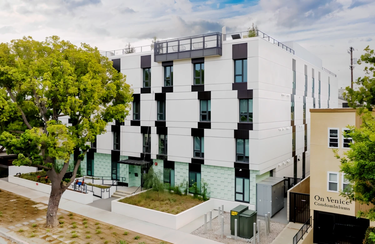 Solaire Venice - Los Angeles student accommodation