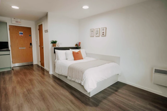 uhomes.com | Student Accommodation, Housing, Flats, Apartments for Rent